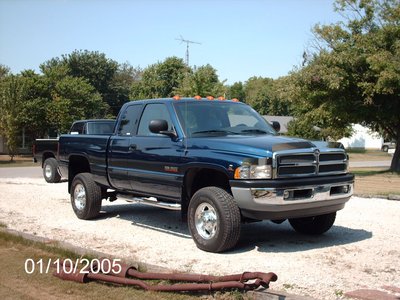 dodge trucks 140.jpg